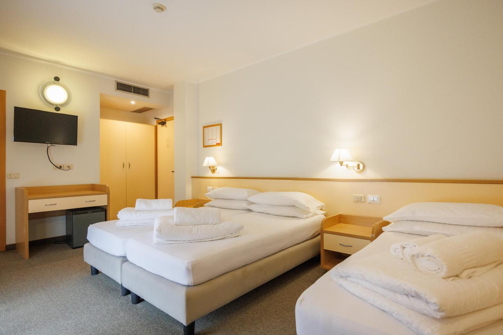 Hotel Club E La Vela Torbole Sul Garda