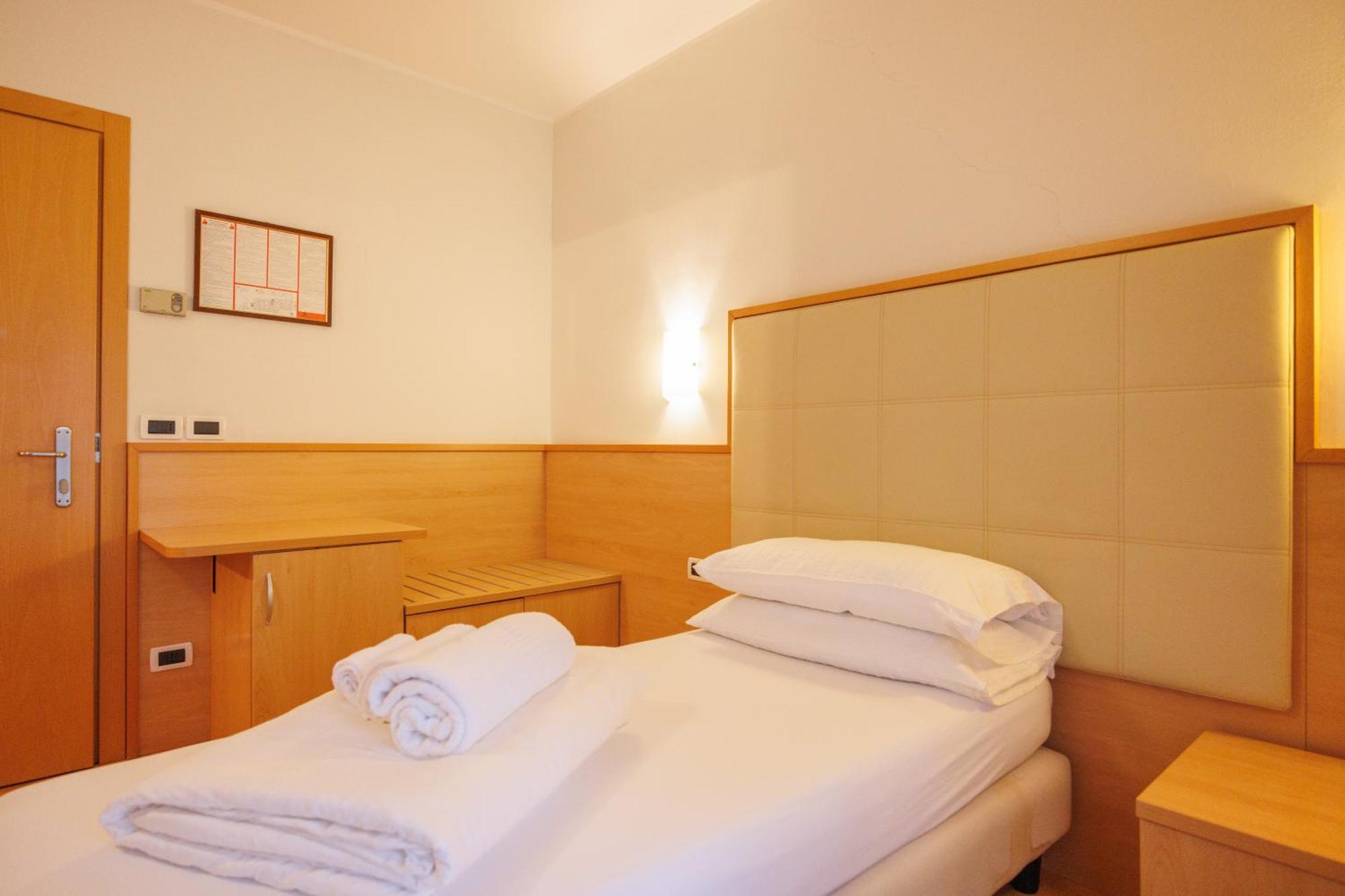 Club E La Vela Hotel Torbole Sul Garda